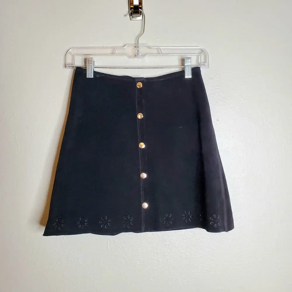 Twee Black Suede Snap Front Mini Skirt XS Floral Laser Cut After Party Nasty Gal